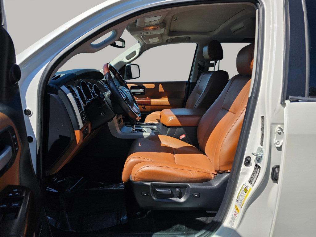Used 2016 Toyota Sequoia Platinum AWD/4WD image 43