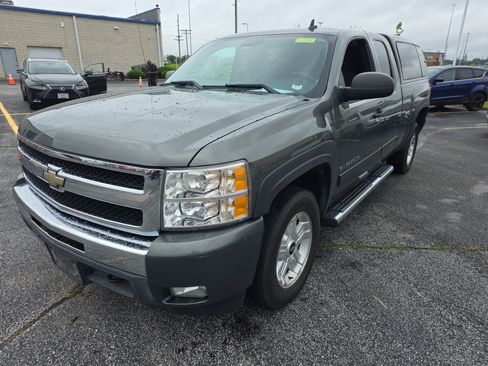 Used 2011 Chevrolet Silverado 1500 LT w/ All-Star Edition RWD image 7