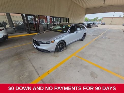 Used 2025 Honda Accord SE image 1