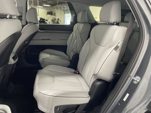 Used 2025 Hyundai Palisade SEL AWD/4WD image 23