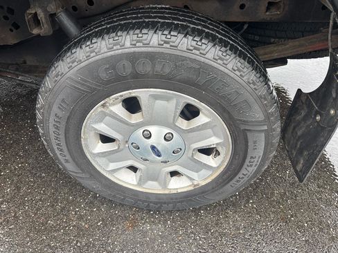 Used 2013 Ford F150 STX image 27