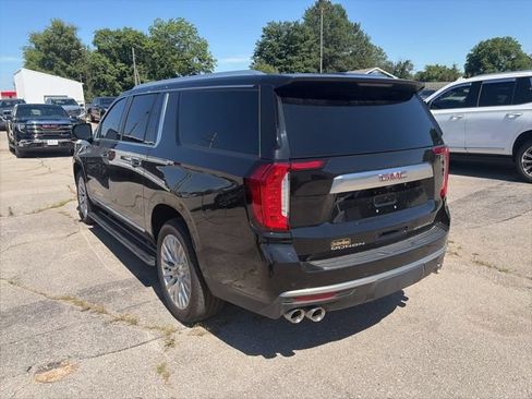 Used 2024 GMC Yukon XL Denali w/ Denali Reserve Package AWD/4WD image 4