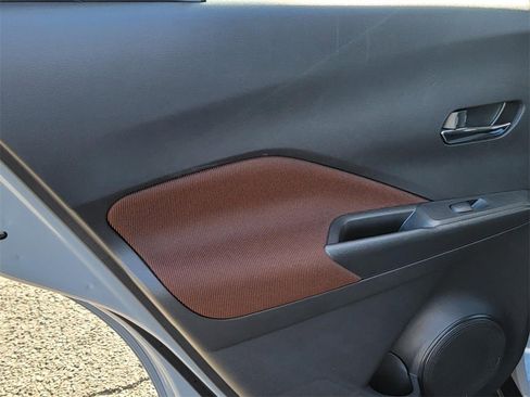 Certified 2023 Nissan Kicks SR image 12