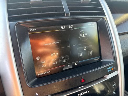 Used 2013 Ford Edge Limited AWD/4WD image 29