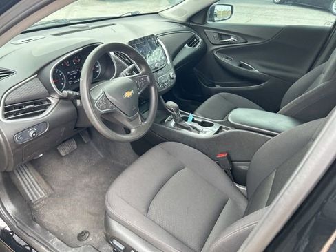Used 2025 Chevrolet Malibu LS w/ Driver Confidence Package image 12