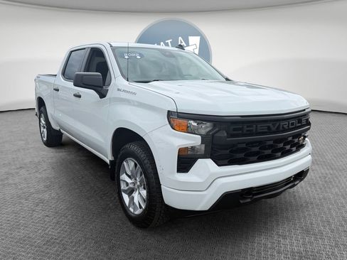 Certified 2022 Chevrolet Silverado 1500 Custom AWD/4WD image 1