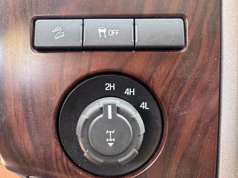 Used 2016 Ford F350 Lariat w/ Lariat Ultimate Package AWD/4WD image 17