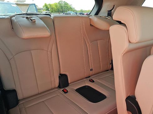 Certified 2023 INFINITI QX60 Luxe w/ Performance Audio Package image 9