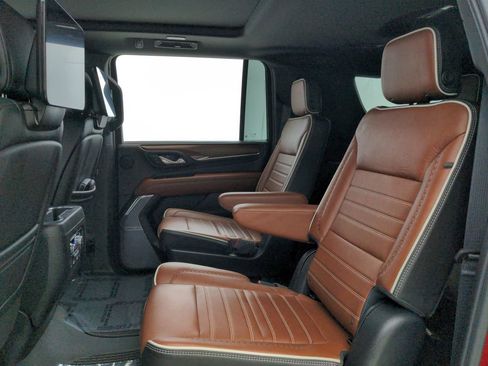 Used 2023 GMC Yukon XL Denali Ultimate AWD/4WD image 26