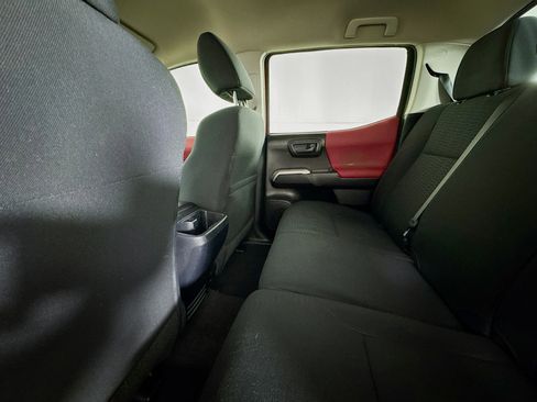 Used 2019 Toyota Tacoma SR5 image 23