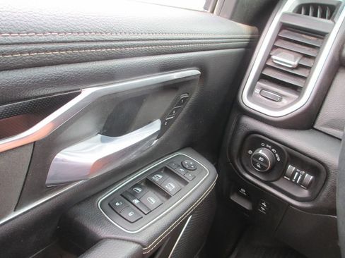 Used 2022 RAM 1500 Laramie w/ Sport Appearance Package AWD/4WD image 30