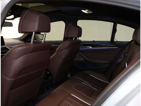Used 2021 BMW 530i w/ Executive Package RWD image 16