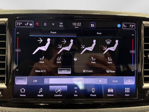 Used 2023 Chrysler Pacifica Limited FWD image 33