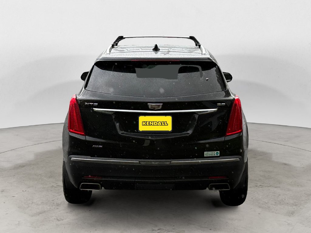 Used 2017 Cadillac XT5 Premium Luxury w/ Driver Assist Package AWD/4WD image 6