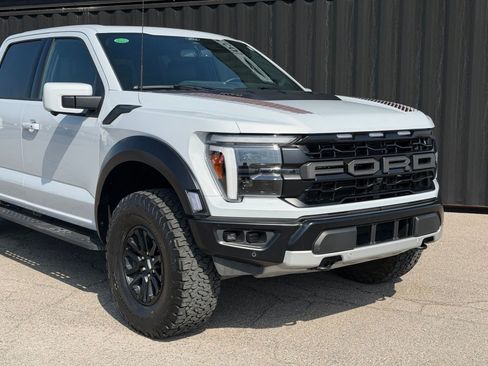 Used 2025 Ford F150 Raptor AWD/4WD image 3