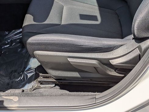 Used 2023 Subaru Crosstrek 2.0i image 12