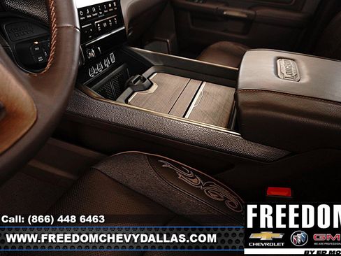Used 2025 RAM 2500 Limited AWD/4WD image 29