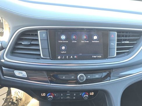 Used 2020 Buick Enclave Essence image 15