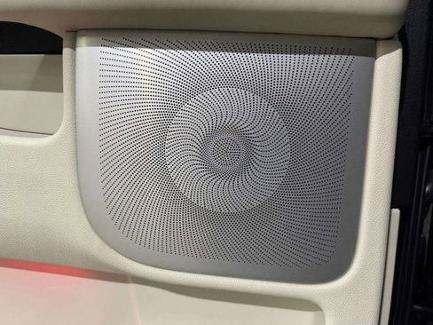 Used 2020 Lincoln Navigator L Black Label w/ Cargo Convenience Package image 42