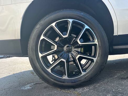 Used 2025 Chevrolet Tahoe RST w/ Comfort Package RWD image 18
