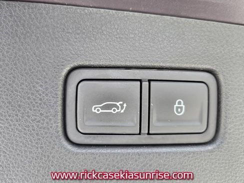 Used 2022 Genesis GV70 2.5T image 16