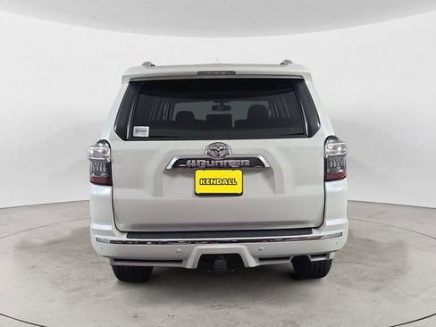 Used 2019 Toyota 4Runner Limited AWD/4WD image 4