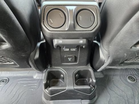 Used 2023 Jeep Gladiator Mojave w/ Cold Weather Group AWD/4WD image 15