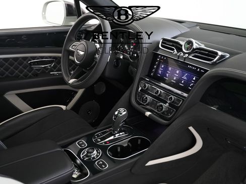 Used 2023 Bentley Bentayga Speed image 45