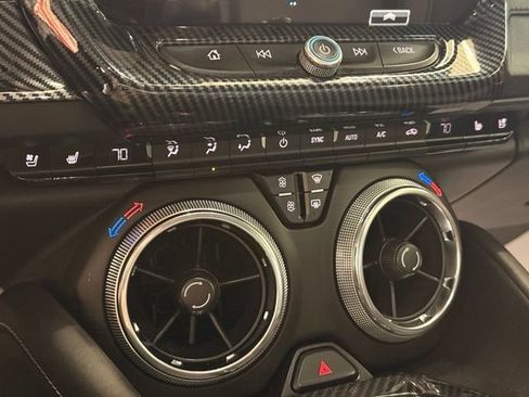 Used 2016 Chevrolet Camaro LT RWD image 15