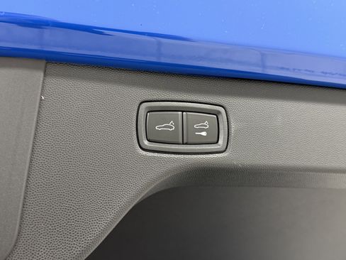 New 2026 Porsche Macan 4 Electric image 62