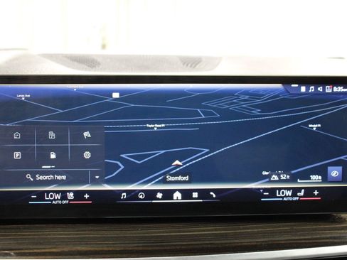 Used 2024 BMW X7 xDrive40i w/ M Sport Package AWD/4WD image 15