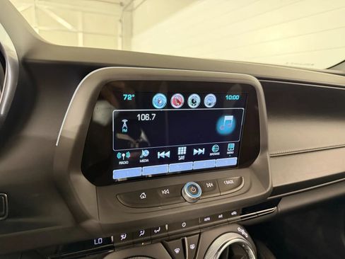 Used 2017 Chevrolet Camaro SS RWD image 19