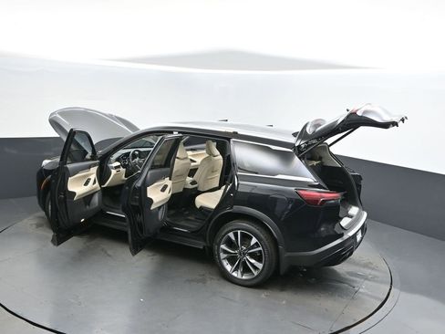 Certified 2023 INFINITI QX60 Luxe w/ Cargo Package image 2