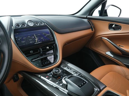 Used 2023 Aston Martin DBX 707 AWD/4WD image 31