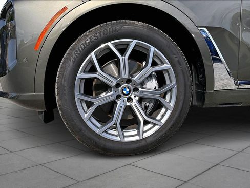 Used 2026 BMW X7 xDrive40i image 11