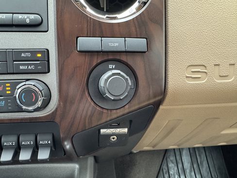 Used 2012 Ford F350 Lariat w/ Chrome Pkg image 20