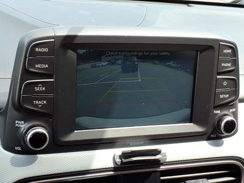 Used 2018 Hyundai Kona SE AWD/4WD image 14