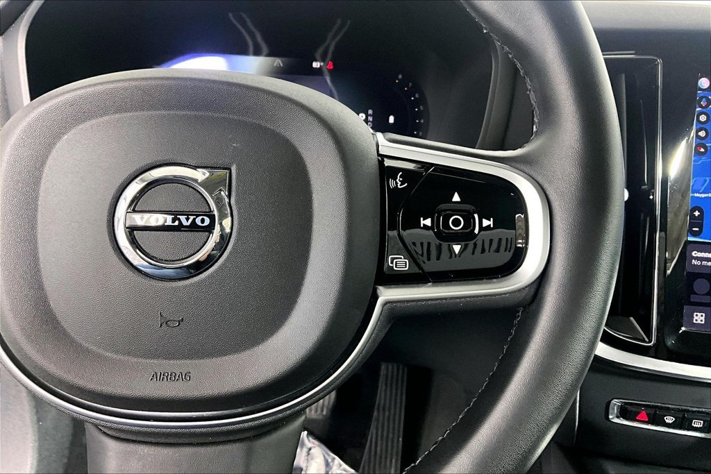 Used 2025 Volvo V60 B5 Cross Country Plus AWD/4WD image 19
