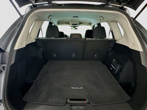 Used 2023 Nissan Rogue SV image 29