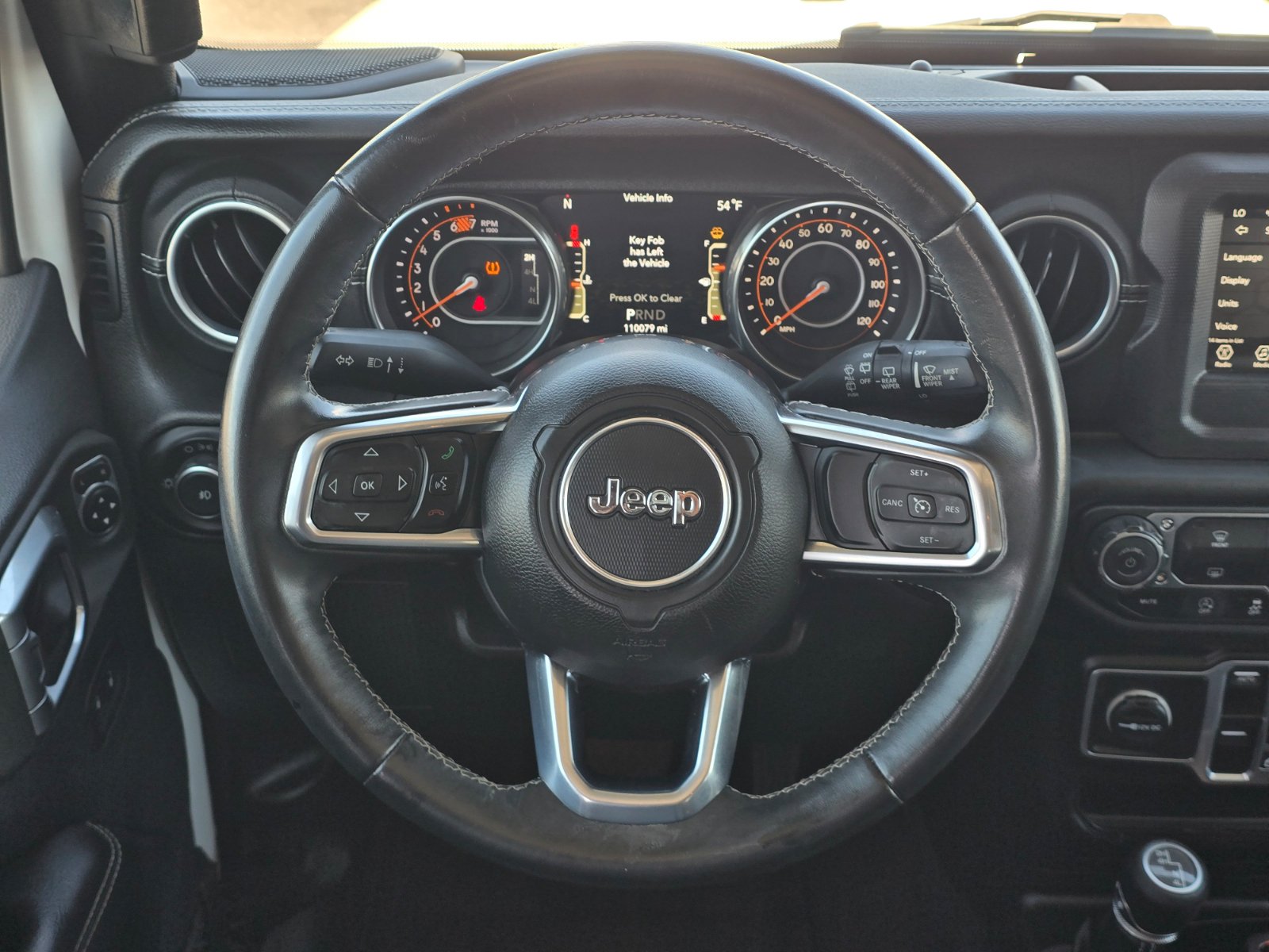 Used 2018 Jeep Wrangler Unlimited Sahara w/ LED Lighting Group AWD/4WD image 16