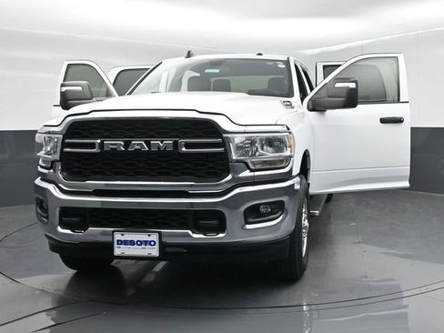Used 2023 RAM 3500 Tradesman w/ Chrome Appearance Group image 63