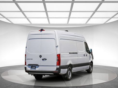 New 2024 Mercedes-Benz eSprinter 170 Cargo image 4