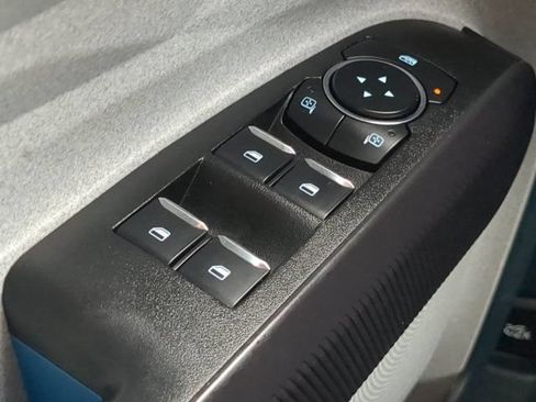 Used 2025 Ford Maverick XLT w/ Equipment Group 302A AWD/4WD image 21