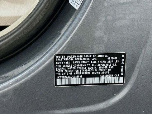 Used 2013 Volkswagen Passat TDI SE image 30