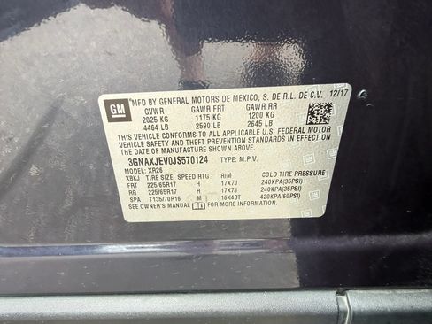 Used 2018 Chevrolet Equinox LT FWD image 34