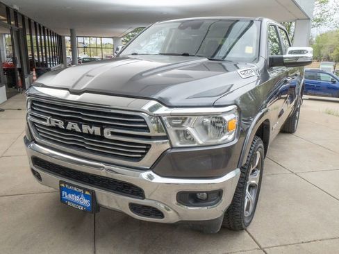 Used 2022 RAM 1500 Laramie AWD/4WD image 3