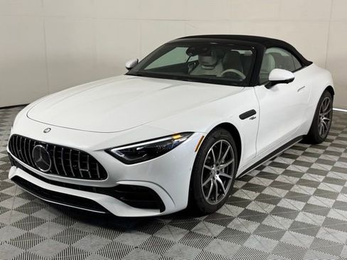 Used 2023 Mercedes-Benz SL 43 AMG image 3