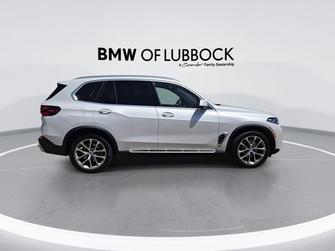 Used 2025 BMW X5 xDrive40i w/ Climate Comfort Package AWD/4WD image 9