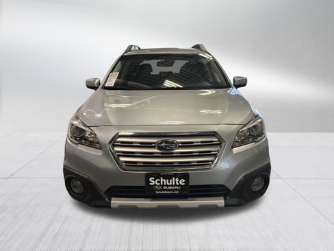 Used 2016 Subaru Outback 2.5i Limited AWD/4WD image 2