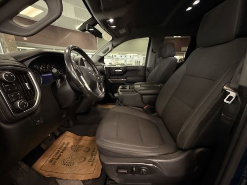 Used 2019 Chevrolet Silverado 1500 RST image 25